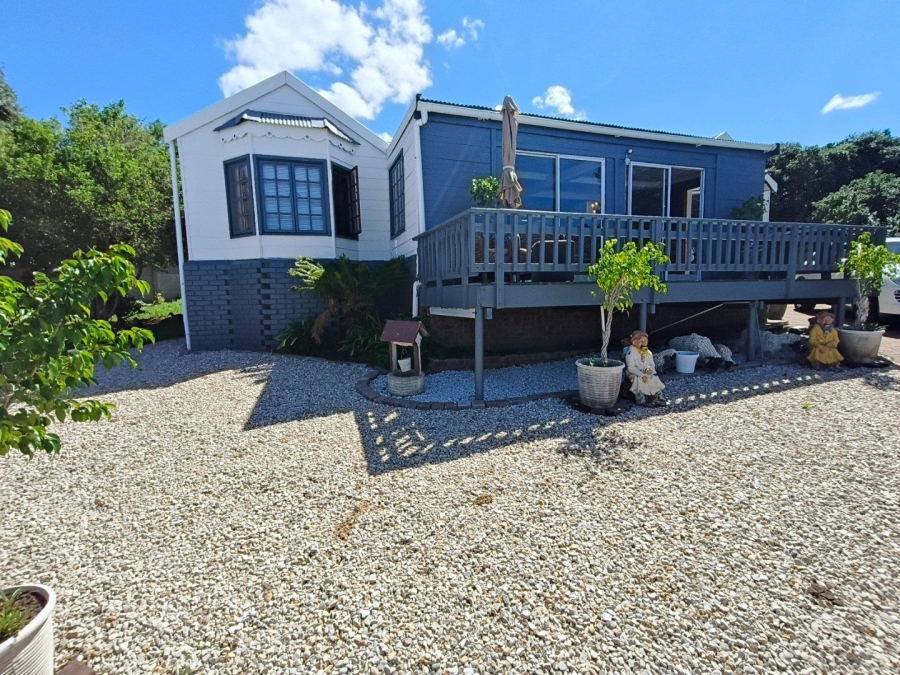3 Bedroom Property for Sale in Wavecrest Eastern Cape